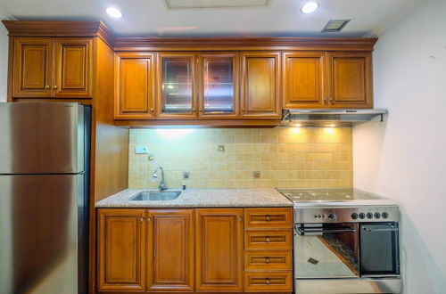 Photo 10 - Luxurious and Strategic 2BR at Kusuma Chandra Apartment