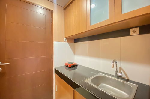 Foto 5 - Spacious Chic Studio Room Apartment At Gateway Pasteur