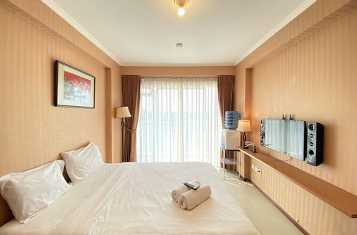 Photo 4 - Spacious Chic Studio Room Apartment At Gateway Pasteur