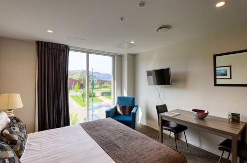 Photo 33 - Ramada Suites by Wyndham Queenstown Remarkables Park