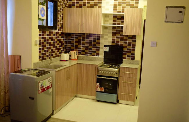 New Avon Apartments - Photo 14