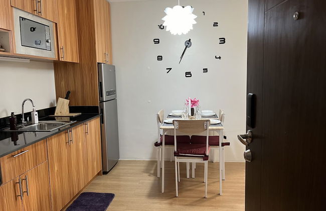 The Elevated Abode - Comfycosy 1-br at The Loop - Foto 25