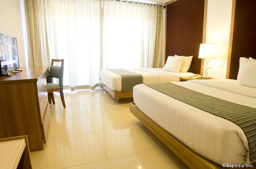 Foto 4 - Crown Regency Resort & Convention Center