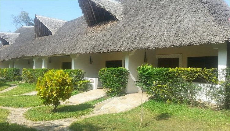 Foto 1 - Maweni Beach Cottages