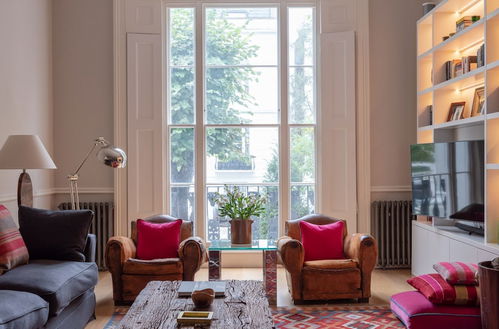 Foto 13 - Altido Elegant 3-Bed Flat W/ Private Garden In Notting Hill