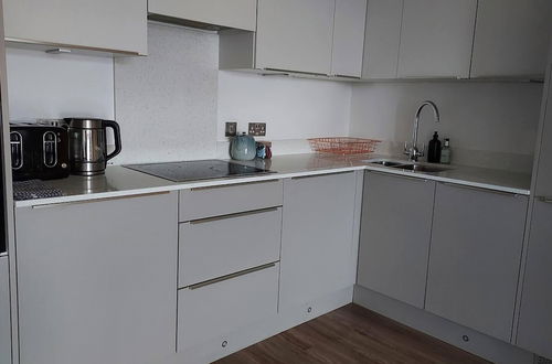 Foto 7 - Modern 2 bed Apartment, City Centre, Wifi