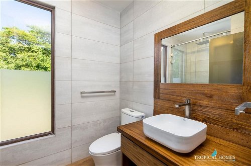 Photo 11 - Playa Potrero Stunning Modern 3 BR 3 5 Bath Home - Casa Coralis