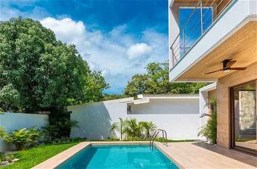 Photo 44 - Playa Potrero Stunning Modern 3 BR 3 5 Bath Home - Casa Coralis