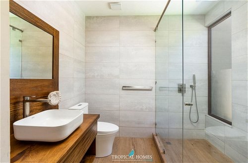 Photo 9 - Playa Potrero Stunning Modern 3 BR 3 5 Bath Home - Casa Coralis