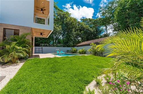 Photo 18 - Playa Potrero Stunning Modern 3 BR 3 5 Bath Home - Casa Coralis