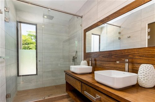Foto 46 - Playa Potrero Stunning Modern 3 BR 3 5 Bath Home - Casa Coralis