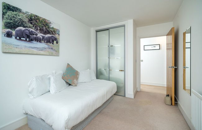 JOIVY Gorgeous 2-Bed Flat W/ Desk In Wandsworth - Foto 2