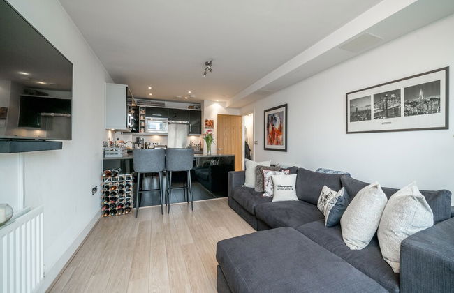 JOIVY Gorgeous 2-Bed Flat W/ Desk In Wandsworth - Foto 12