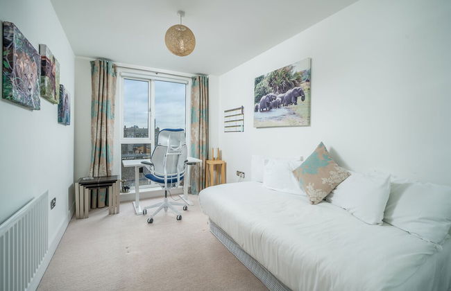 JOIVY Gorgeous 2-Bed Flat W/ Desk In Wandsworth - Foto 3