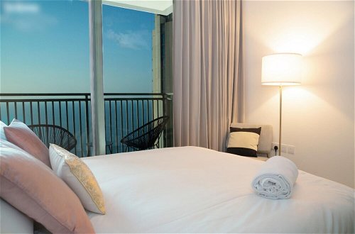 Photo 9 - Luxe High Floor Full Seaview