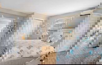 Foto 3 - Coastal Condo Close to Beach & Entertainment