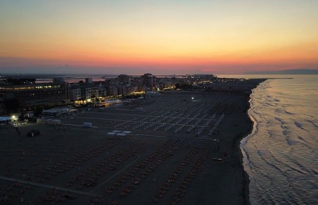 Beautiful Family Apartment in the Center - Photo 9