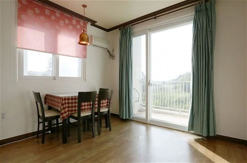 Photo 46 - Yangyang Guesthouse Pension