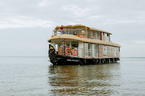 Photo 1 - Beachparadise Daycruise houseboat