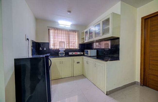 Falcons Nest Studio Apartments - Photo 7