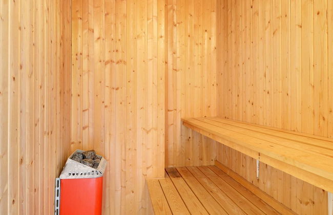 8 Person Holiday Home in Henne - Foto 2