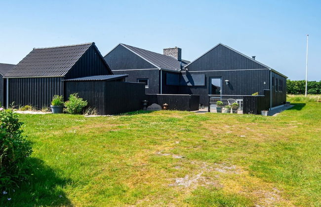 8 Person Holiday Home in Hvide Sande - Foto 23