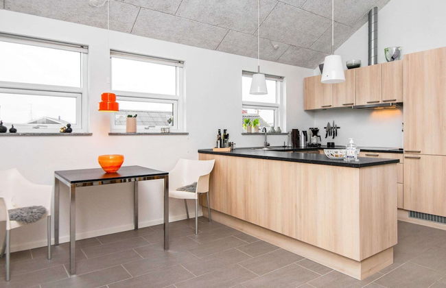 8 Person Holiday Home in Hvide Sande - Foto 17