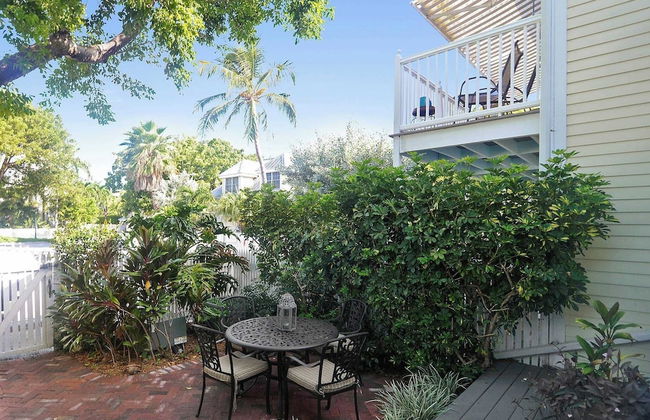 Lavender Jungle by Avantstay Great Location w/ Patio & Shared Pool! Week Long Stays Only - Foto 29