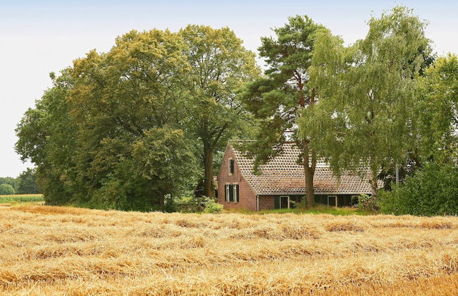 Spacious Farmhouse near Forest in Stramproy - Foto 1