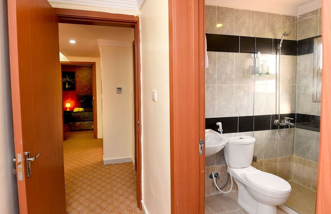 GrandInn Hotel Apartments - Photo 20