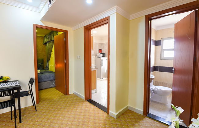 GrandInn Hotel Apartments - Photo 11