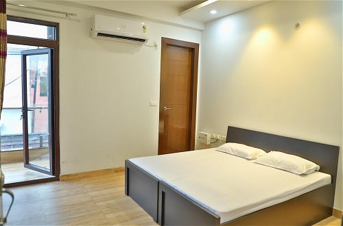 Photo 2 - Shivoham Yoga Retreat - Spacious and Fully Equipped Apartment in Tranquil Area