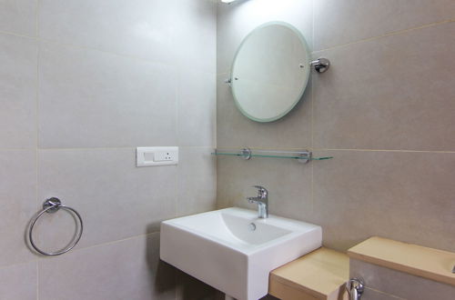 Photo 19 - CasaMelhor Luxury Apt in Candolim CM084