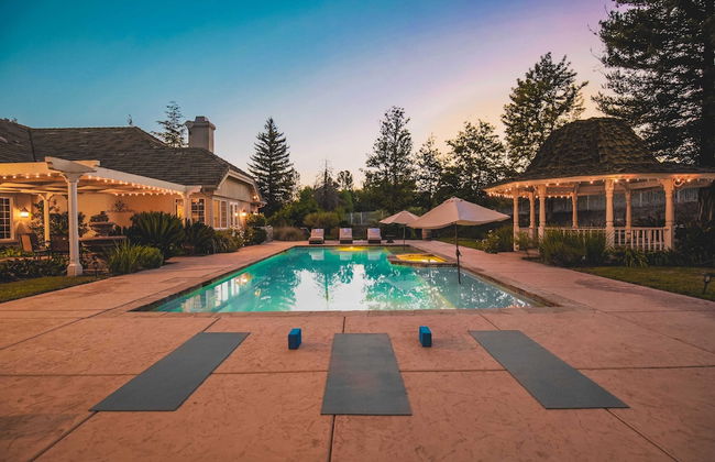 La Barrique by Avantstay Secluded 14 Acre Estate w/ Vball & Pool - Photo 3