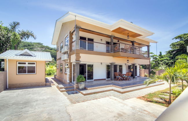 Flora's Self Catering - Foto 16