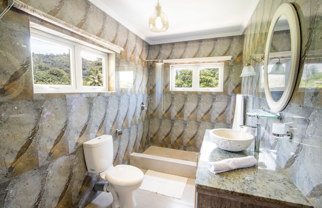 Flora's Self Catering - Foto 13