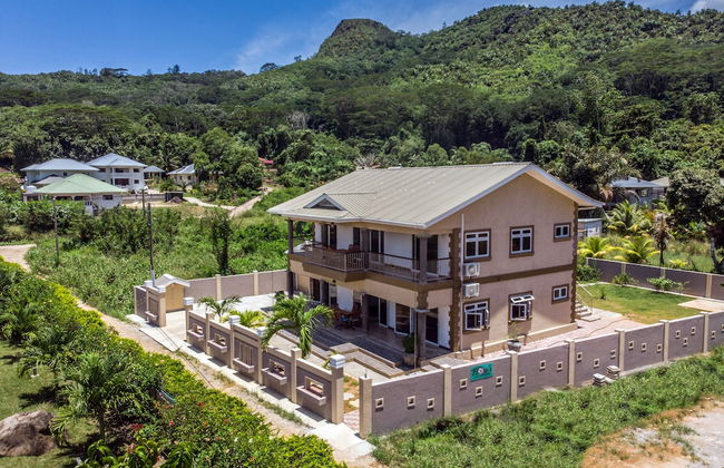 Flora's Self Catering - Foto 21