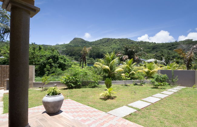 Flora's Self Catering - Foto 24