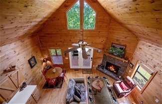 Photo 3 - Hidden Haven-peaceful Inviting pet Friendly Cabin