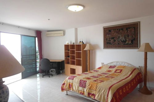 Photo 2 - View Talay Condo 2A Floor 16 Room