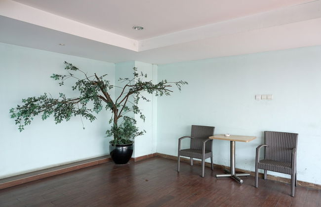 Wonderful 2BR Apartment at Belmont Residence Puri - Foto 21