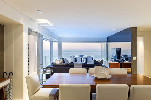 Photo 27 - YOLO Spaces Clifton Beachfront Penthouse