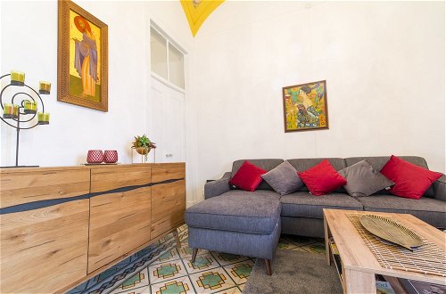 Photo 4 - Charming Townhouse With Aircon Only 500m From the Marina and the Typical Market