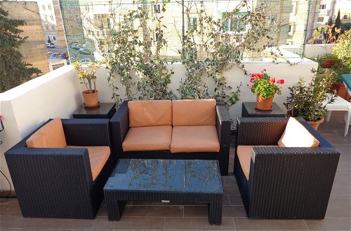 Foto 14 - Lovely Penthouse With Private sun Terrace Between Valletta and Sliema
