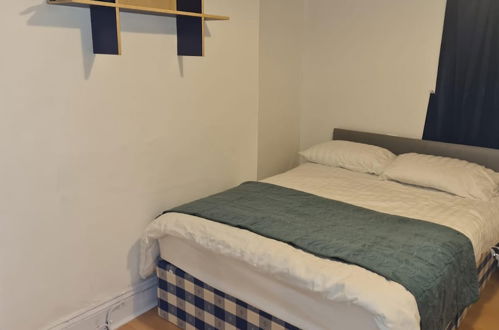 Foto 2 - Stunning 1 bed Flat in Newport-f3