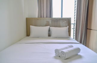 Foto 1 - Fully Furnished with Modern Design Studio Sky House BSD Apartment