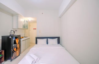 Photo 2 - Simply Good Studio Room at Springlake Summarecon Apartment