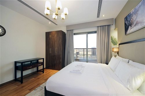 Foto 7 - Stunning 2 Bedroom in ELite Residences 1