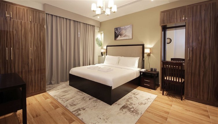 Photo 1 - Stunning 2 Bedroom in ELite Residences 1