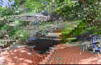 Foto 3 - Land Of Love by Avantstay Pets Allowed! Shared Pool! Great Location! Month Long Stays Only